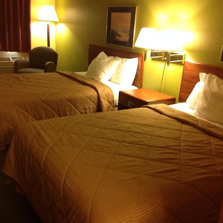 Americas Best Value Inn Maumee/Toledo Chambre photo